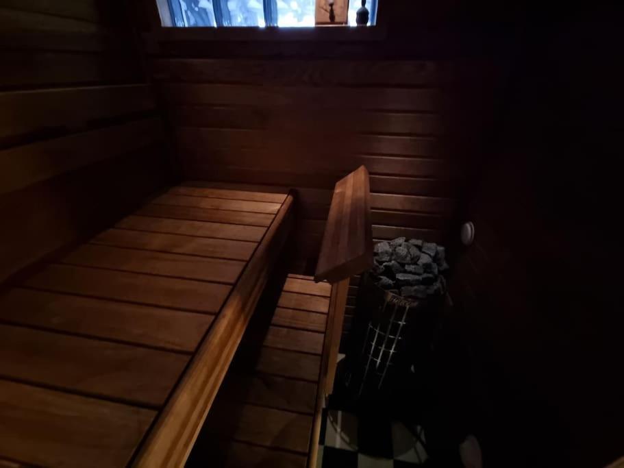 Valoisa Huoneisto Jossa Erinomaiset Vuoteet. Mikkeli Exterior foto